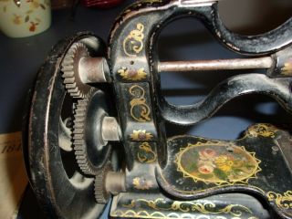 Rare nettleton raymond sewing machine cast iron 4