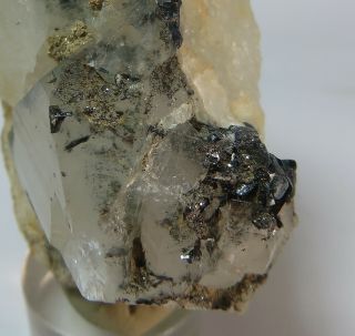 226 Carats Rare Hematite Inclusion Quartz Crystal From Pakistan,  (l - 81)