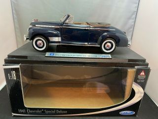 Welly 1941 Chevrolet Chevy Special Deluxe Cabriolet Rare Blue 1/18 Scale Diecast