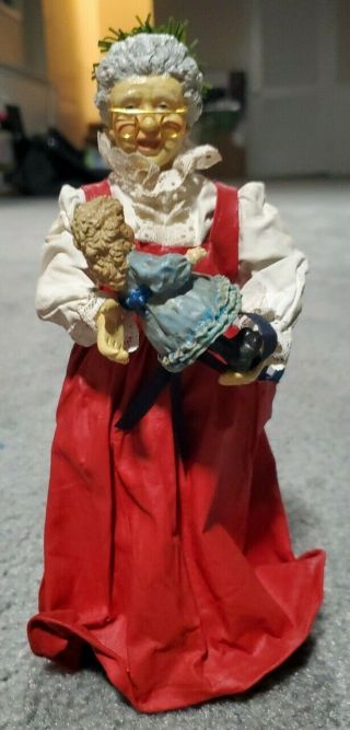 Clothtique Possible Dreams Rare Mrs.  Claus W/ Doll 10 " Tall