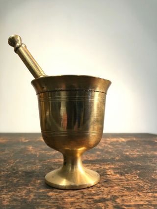 Vintage Brass Very Heavy Mortar & Pestle Pharmacy Apothecary Herb Grinder 4.  5 "