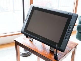 Wacom Dth2200 Cintiq 22hd Touch Graphics Tablet/display - Black - Rare