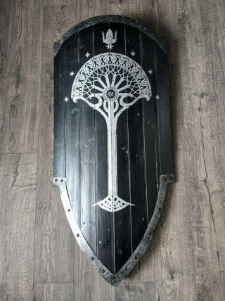 United Cutlery Lord Of The Rings Second Age War Shield Of Gondorian Very Rare