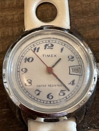 Timex Automatic Water Resistant Ladies Watch Vintage Very Well.