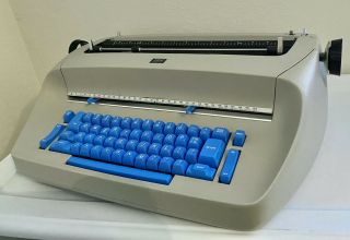 IBM Vintage Selectric 1 Electric Typewriter - Rare Blue Keys - Parts /Repair 2