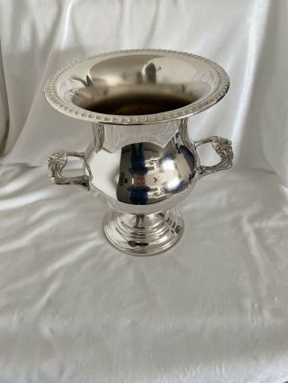 Vintage Sheridan Silver Plated Champagne Ice Bucket Urn Vase 10.  5 “ X 10 3/4”