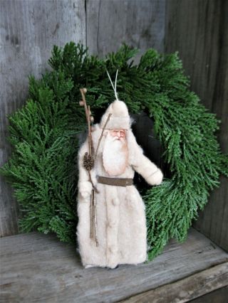 Primitive Christmas Wreath With Scrap Batting Santa Claus
