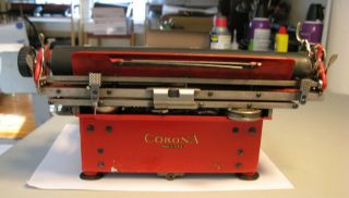 Rare and extremely collectible 1929 Corona 3 Special folding typewriter in red 4