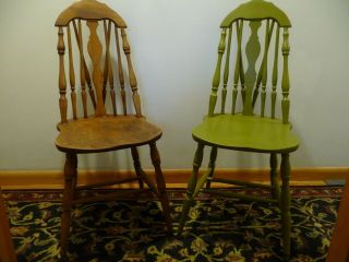 Set Of 4 Vintage Maple Wood Kitchen Chairs - Splat Tapered Back