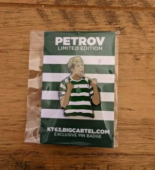 Rare Hoidy Celtic Pin Badge - Stiliyan Retrov (sponsorless Shirt) Hooped Heroes