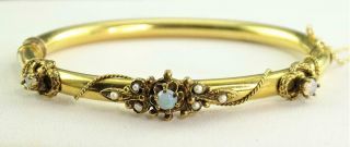 A RARE VICTORIAN 14K YELLOW GOLD,  OPAL & SEED PEARL HINGED BANGLE BRACELET c1880 2
