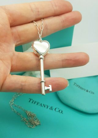 Tiffany & Co.  Rare Silver Large Heart Key Locket Pendant Oval 24 " Chain Necklace
