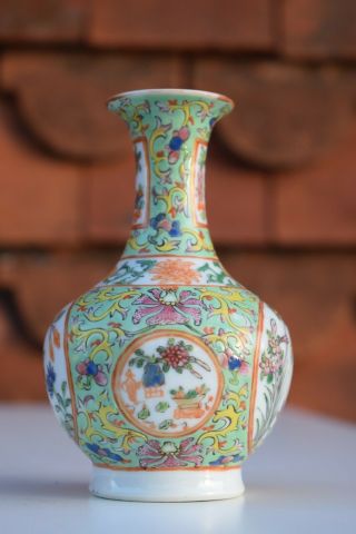 Antique Porcelain Chinese Famille Rose Vase Qing Dynasty