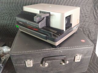 LEICA PRADOVIT P2002 (Slide Projector) made in Germany【Very Rare】 [Near Mint] 2