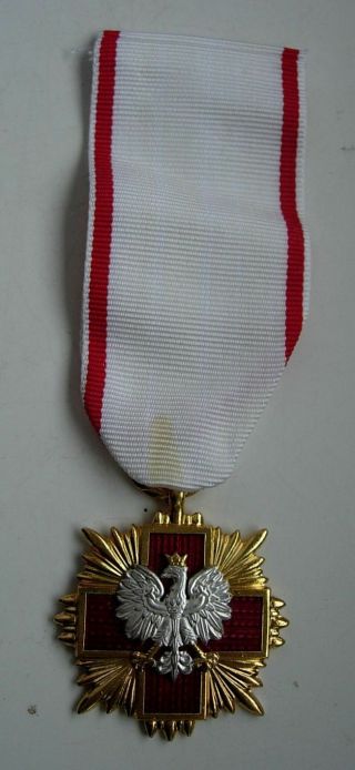 Poland Polish Red Cross Polish Medal Rp 2nd Class Gold Rare
