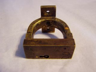 Rare Antique Solid Brass Wall Mount Curved Padlock For Pool / Billiard Cue & Key