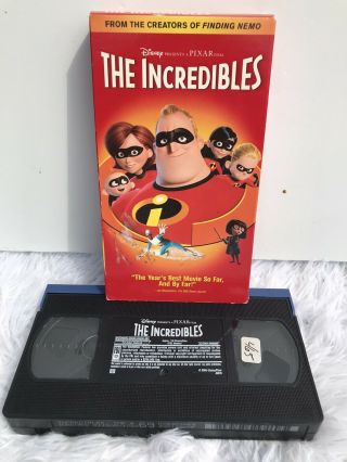 The Incredibles Vhs 2005 Rare & Out Of Print Disney Pixar Htf Video Tape Version