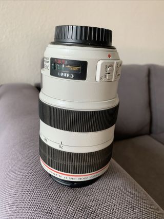 Canon Ef 70 - 300mm F/4 - 5.  6 Usm Lens Ultimate,  Rarely