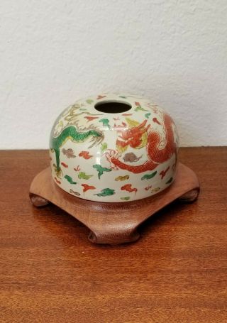 A Chinese Porcelain Scholars Brush Pot with Dragons and Wood Stand 2