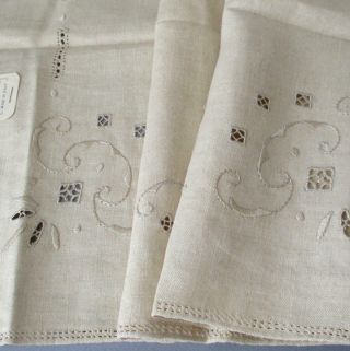 Vintage 9 - Pc Set Italian Linen Embroidered Runner,  8 Placemats W Tags