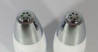 Rare Vintage Gemco Floral Blue and White Salt & Pepper Shakers Crome Toppers 2