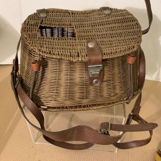 Vintage Unique Fly Fishing Anglers Wicker Creel Basket W/shoulder Strap