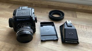 Mamiya 645j Kit With 80mm F/2.  8 C Lens And Waist Level Finder (rare)