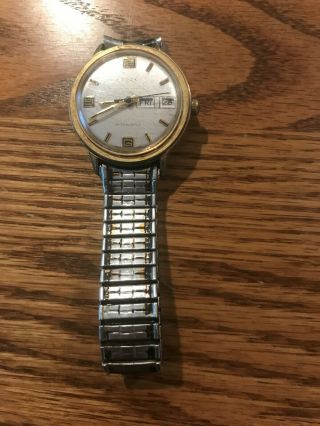 Vintage Timex 26860 - 02776 Mens Hand - Wind Mechanical Watch Hours Day Date