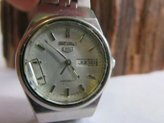 Vintage Seiko 5 2906 - 0620 Ladies Automatic Watch Day/date Bracelet Rp7