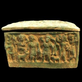 RARE ANCIENT ROMAN BRONZE PERIOD JEWELLERY BOX WITH LID AND SCENES - 200 - 400 AD 3