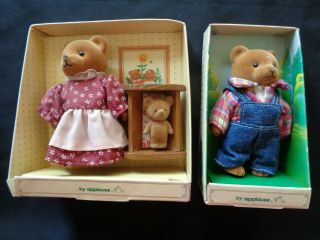 Vintage Set Of 2 Teddy Bear Story Applause 1986 Momma & Baby Bear (crib) & Papa
