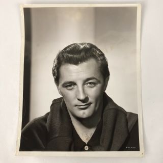 Robert Mitchum Rare Studio Portrait Photo 8x10 By Ernest Bachrach 1948