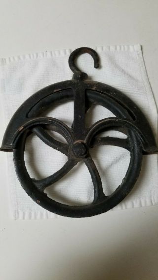 Vintage Antique Old Farm Wheel Barn Steampunk Cast Iron Well Pulley