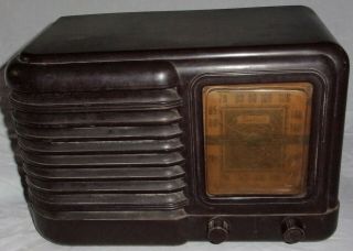 Rare Vintage Sentinel Bakelite Tube Radio Model 175bt ? And