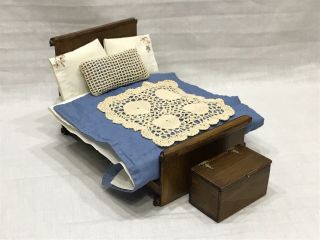 Vintage Miniature Doll House Wood Furniture Bed With Linnens And Hope Chest 1:12