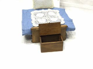 Vintage Miniature Doll House Wood Furniture Bed With Linnens And Hope Chest 1:12 3