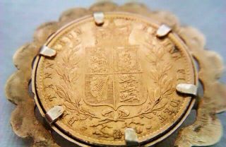Rare & 22ct Gold Shield Back Full Sovereign & 9ct Gold Mount 1862
