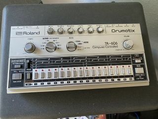 Roland Tr - 606 Drum Rhythm Machine Tr 606,  Soft Case,  Manuals - Rare