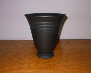 Keith Murray - Wedgwood Rare Black Basalt Vase - Stunning