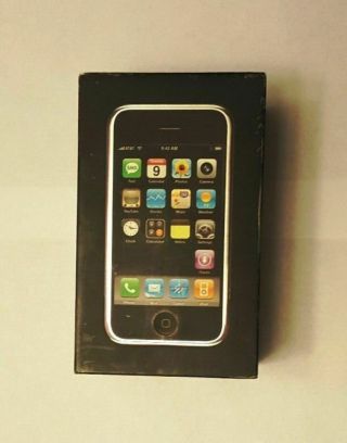 Rare Collectible 2g1st Generation Iphone 8g In Matching Box