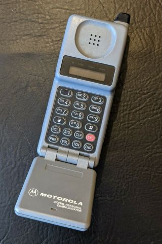 Motorola Microtac La Cellular Flip Phone F09hld8416bg Only
