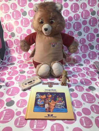 Vtg 1985 Teddy Ruxpin Talking Bear & W/book,  Cassette & 3 " Doll