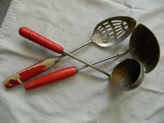 Set 3 Vintage Red Handle Spoons Ladles Kitchen Utensils Decor Antique Farmhouse