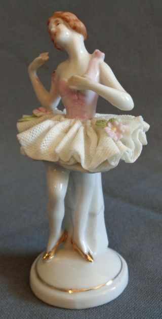 Vintage Dresden Germany Porcelain Lace Ballerina 3.  5 " Hand Painted L687