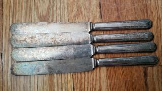 4 Antique Vintage Collectible Knives 9.  25 " Wm Rogers & Son Silver Plate - 12 Dwt