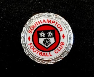 Rare Vintage 1970s Southampton F.  C Badge