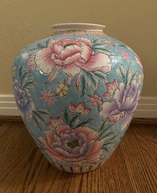 Large Chinese Vase Urn Rare Pastel Color Flowers Marking On Bottom