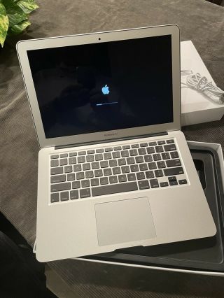 2017 macbook air 13 256gb 8gb Core i5,  upgraded to MacOS Big Sur,  rarely 2