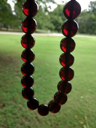 Rare Vintage dark cherry amber bakelite necklace 17inches 51grams 5