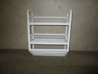 Vintage White Wicker Rattan Wall Mount Shelf Rack W/ Towel Bars Display Storage